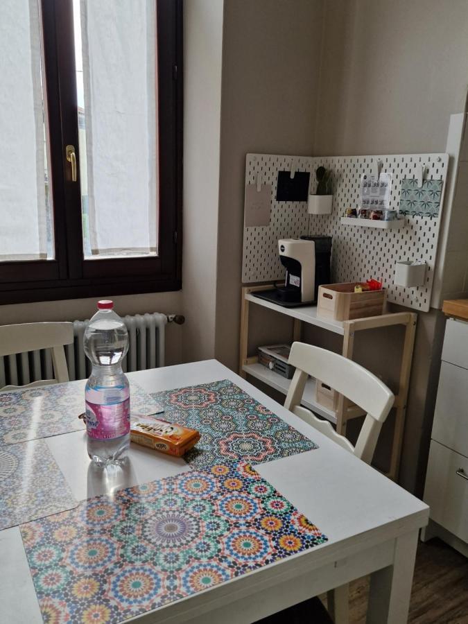 Voi Da Noi Intero Appartamento Con Parcheggio Privato Torno Exteriör bild
